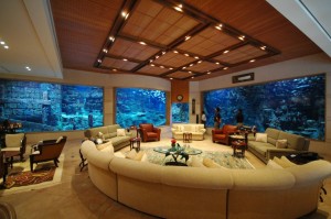 A 150,000 gallon Mega Home Aquarium in the Middle East. Photo by Isshamaqua.com