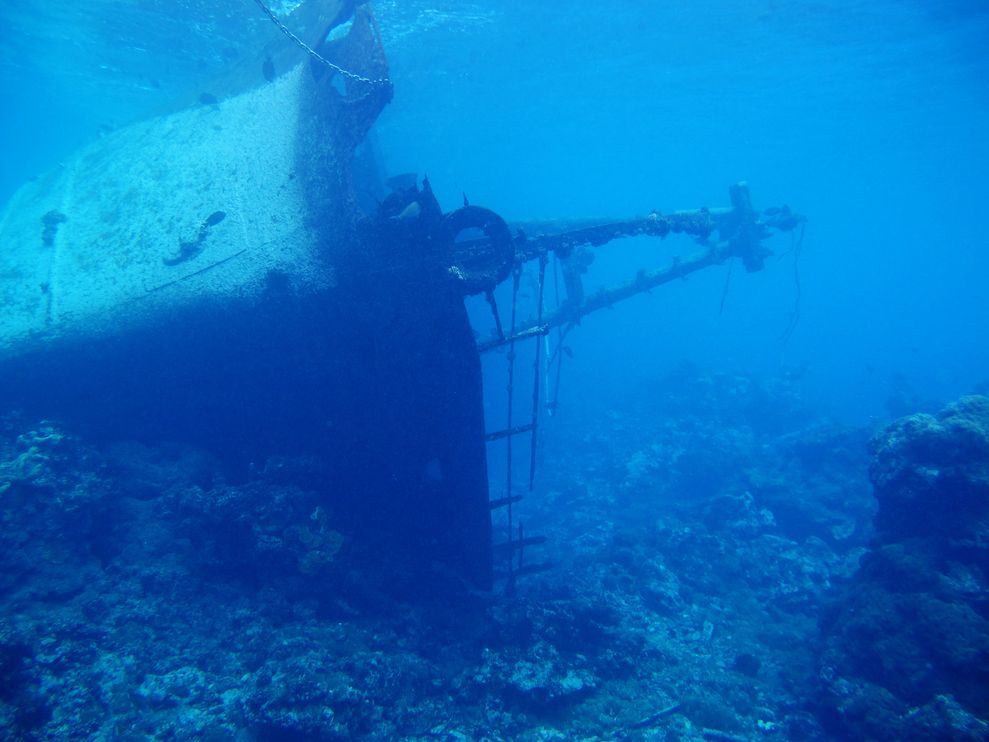 The F/V Hui Feng No. 1 was grounded on the reef at the Palmyra Atoll National Wildlife Refuge.