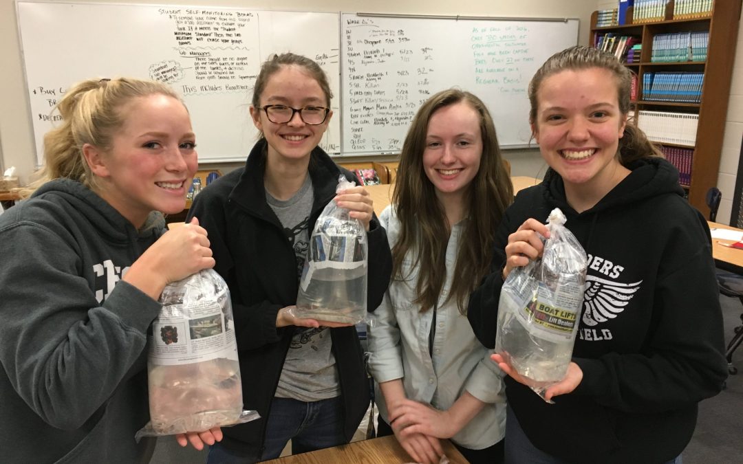Des Moines Aquarium Science Class Receives Aquaculture Donation