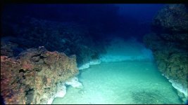 underwater-lake.jpg